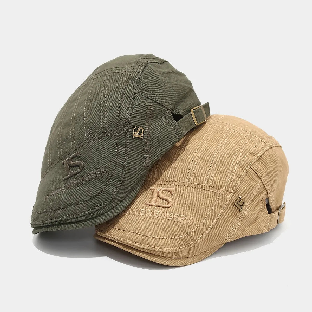 Bască bărbătească din bumbac 100% cu broderie discretă și reglaj lateral metalic, prezentare.