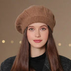 Beretă damă elegantă franțuzească model Adele camel.