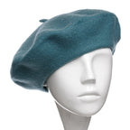 Bereta damă franțuzească pe culoarea verde ou de rață.