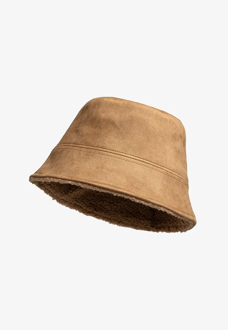 Căciulă Bucket Hat de iarnă cu polar pe interior, caramel.