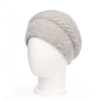 Căciulă damă iarnă elegantă, din angora, model Atena, gri deschis.