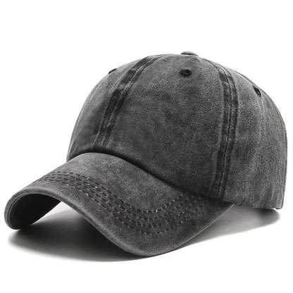 Șapcă unisex din bumbac în stil washed denim pe culoarea negru.