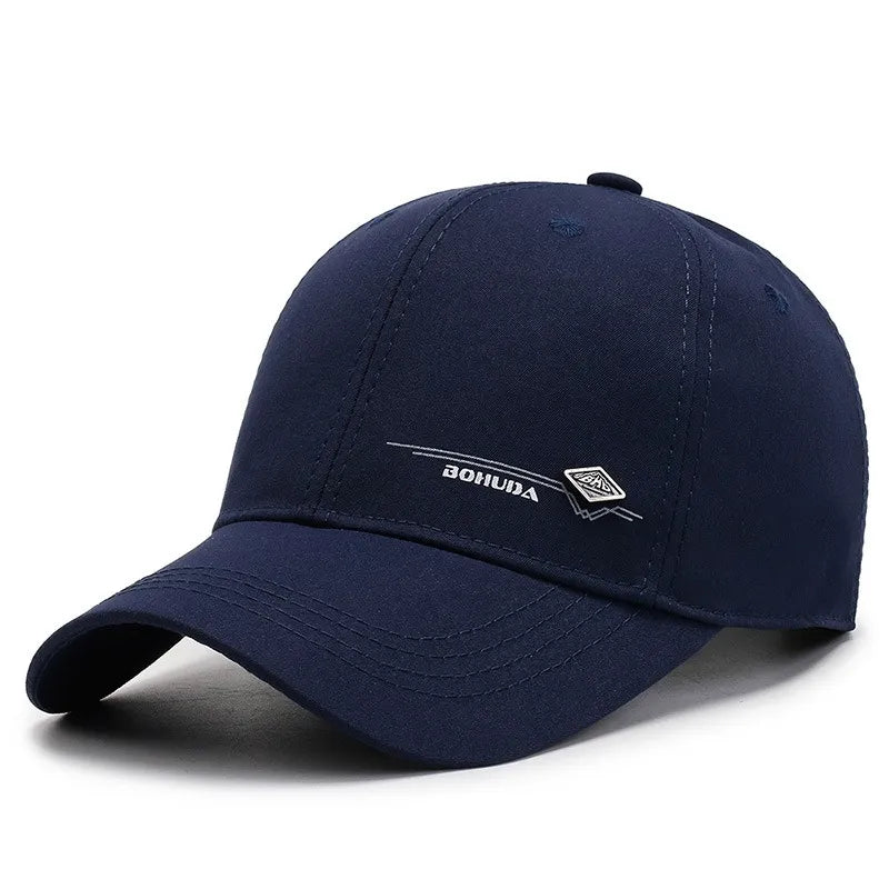 Șapcă bărbați model BHD, cataramă reglabilă, ocheți aerisire, material stofă, logo metalic, culoarea bleumarin.