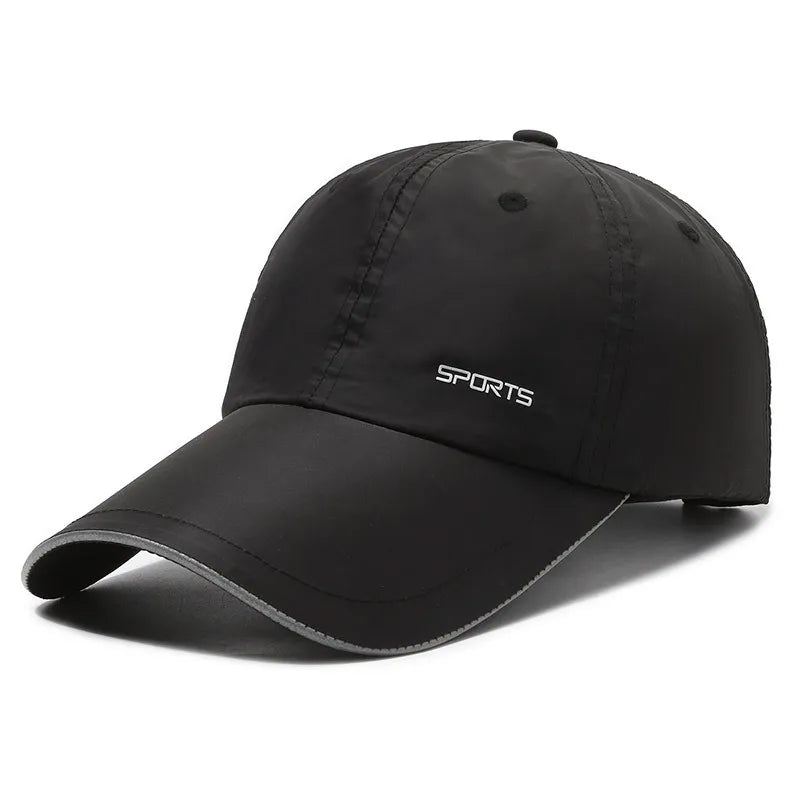 Șapcă bărbați sports, cataramă reglabilă, inscriptie si cozoroc reflectorizante, material fâș, culoarea negru.