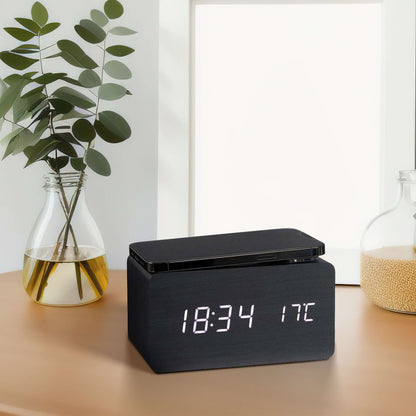 Ceas digital lemn cu încărcare wireless pentru telefon, temperatură și alarmă, maro. Ideal pentru încărcarea ușoară a telefonului.